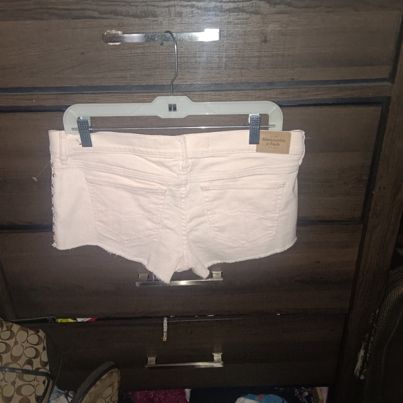 ABERCROMBIE and FITCH Festival Jean Shorts - Picture 5 of 6